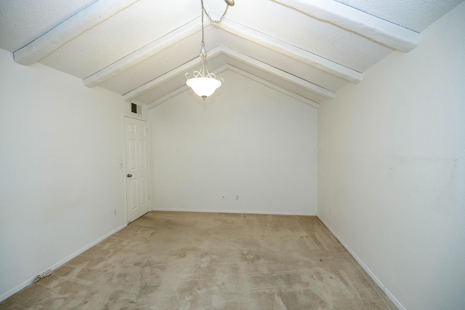 1501 Palmdale Dr, Modesto, CA 95355