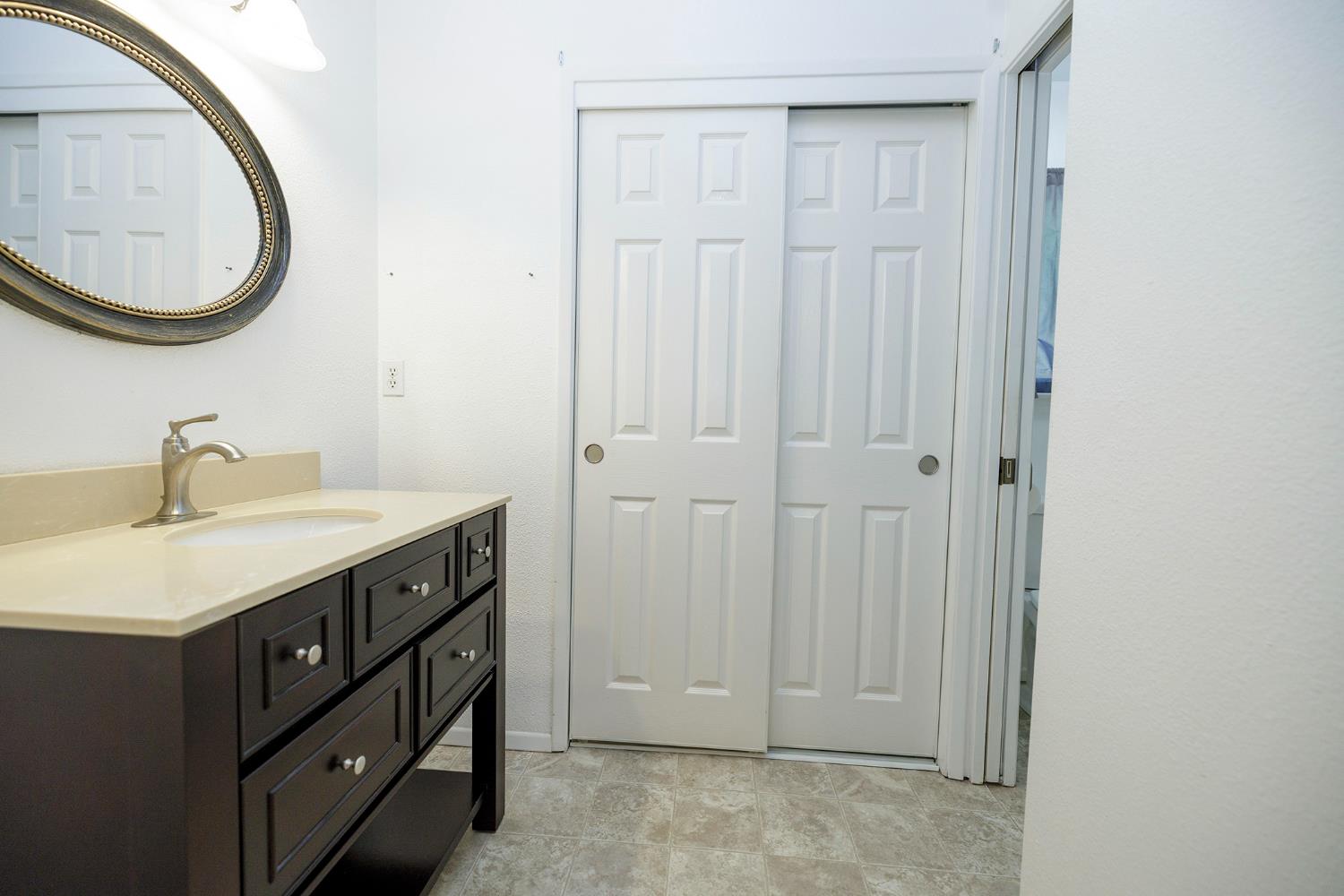 1501 Palmdale Dr, Modesto, CA 95355