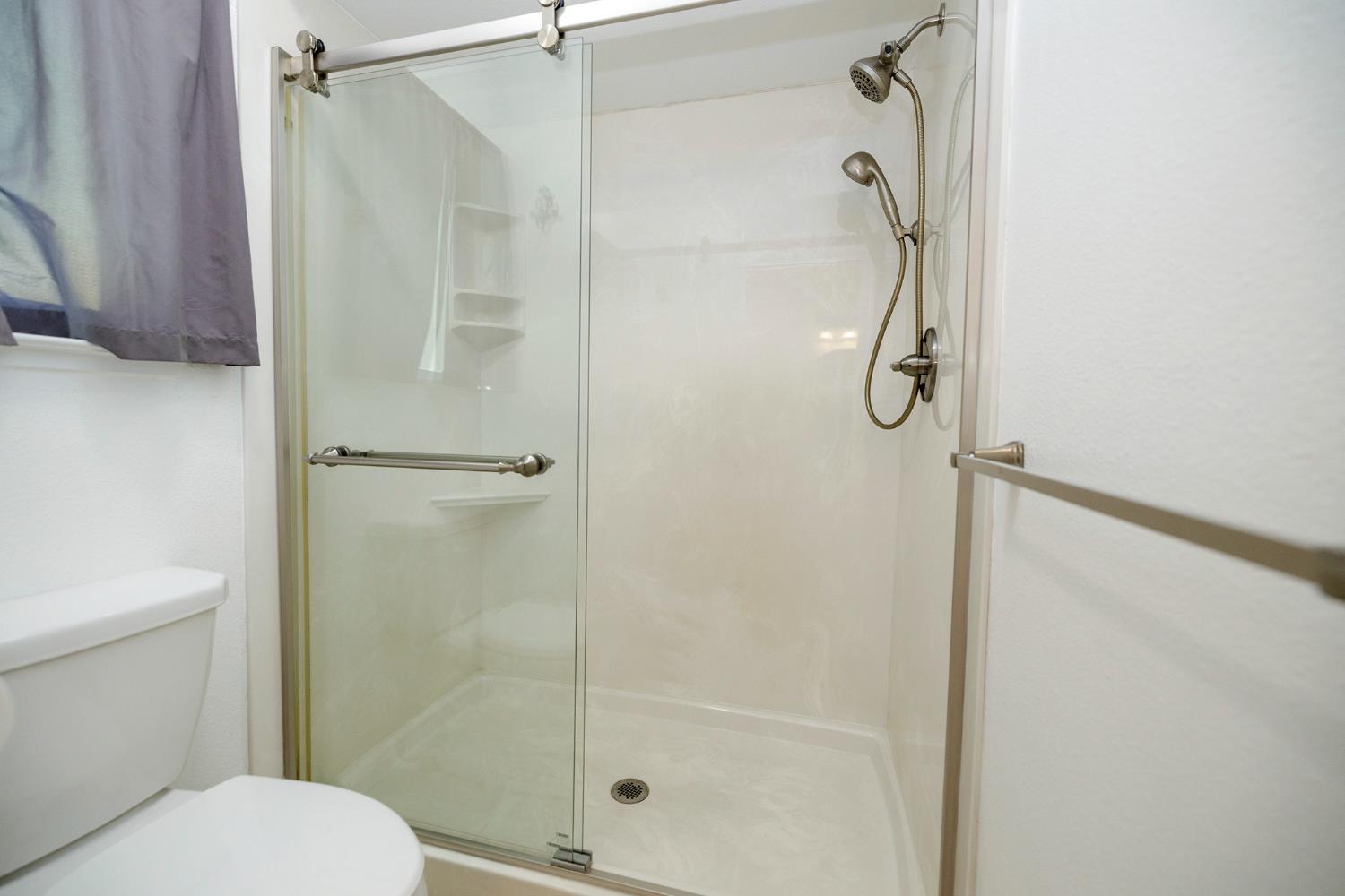 1501 Palmdale Dr, Modesto, CA 95355