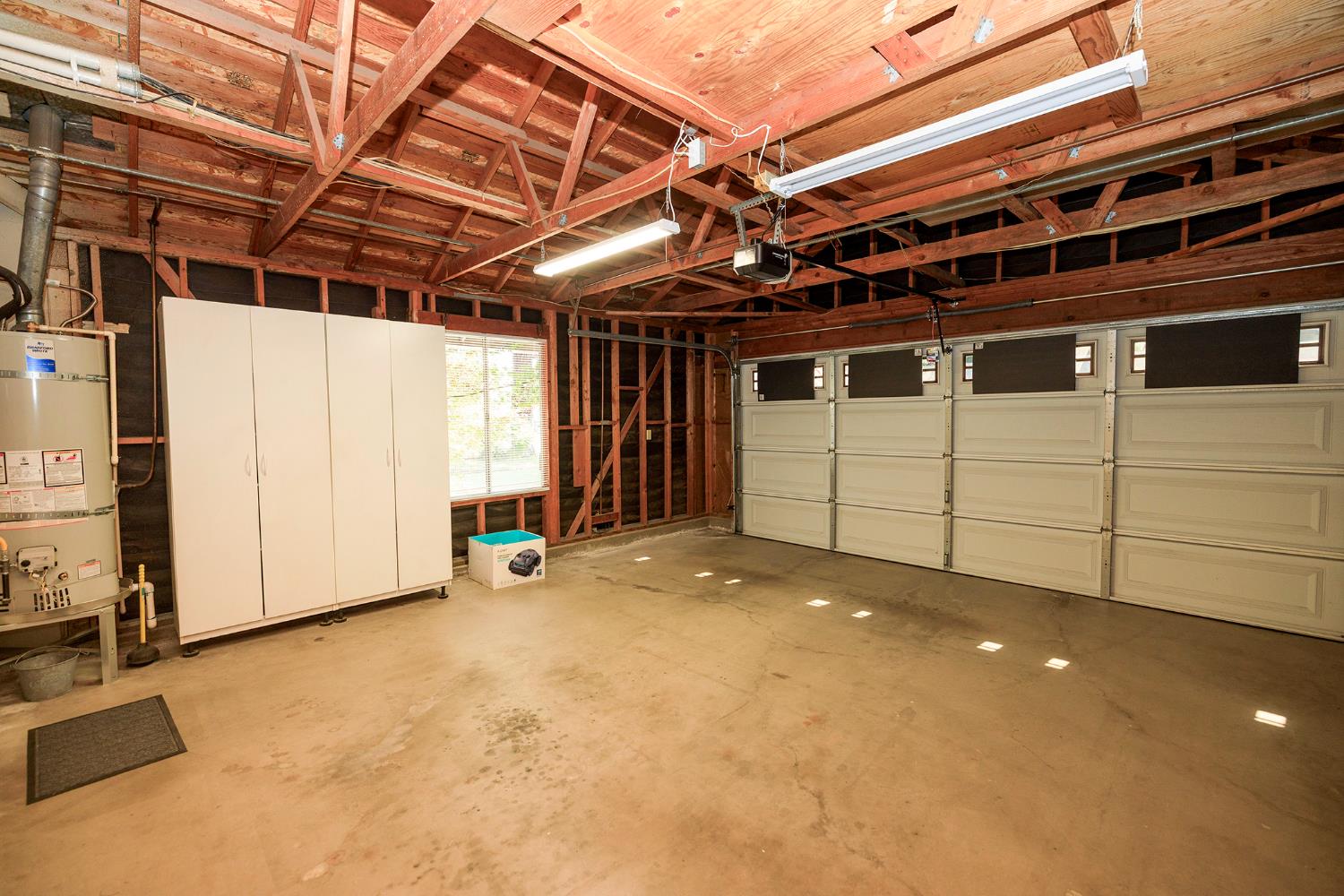 1501 Palmdale Dr, Modesto, CA 95355