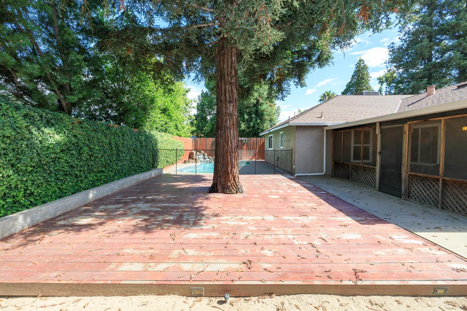 1501 Palmdale Dr, Modesto, CA 95355