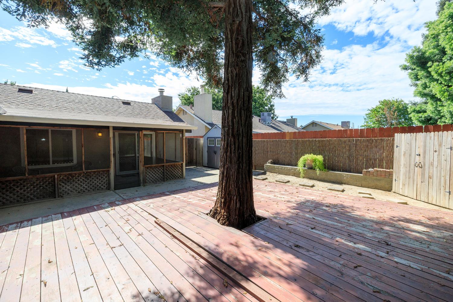 1501 Palmdale Dr, Modesto, CA 95355
