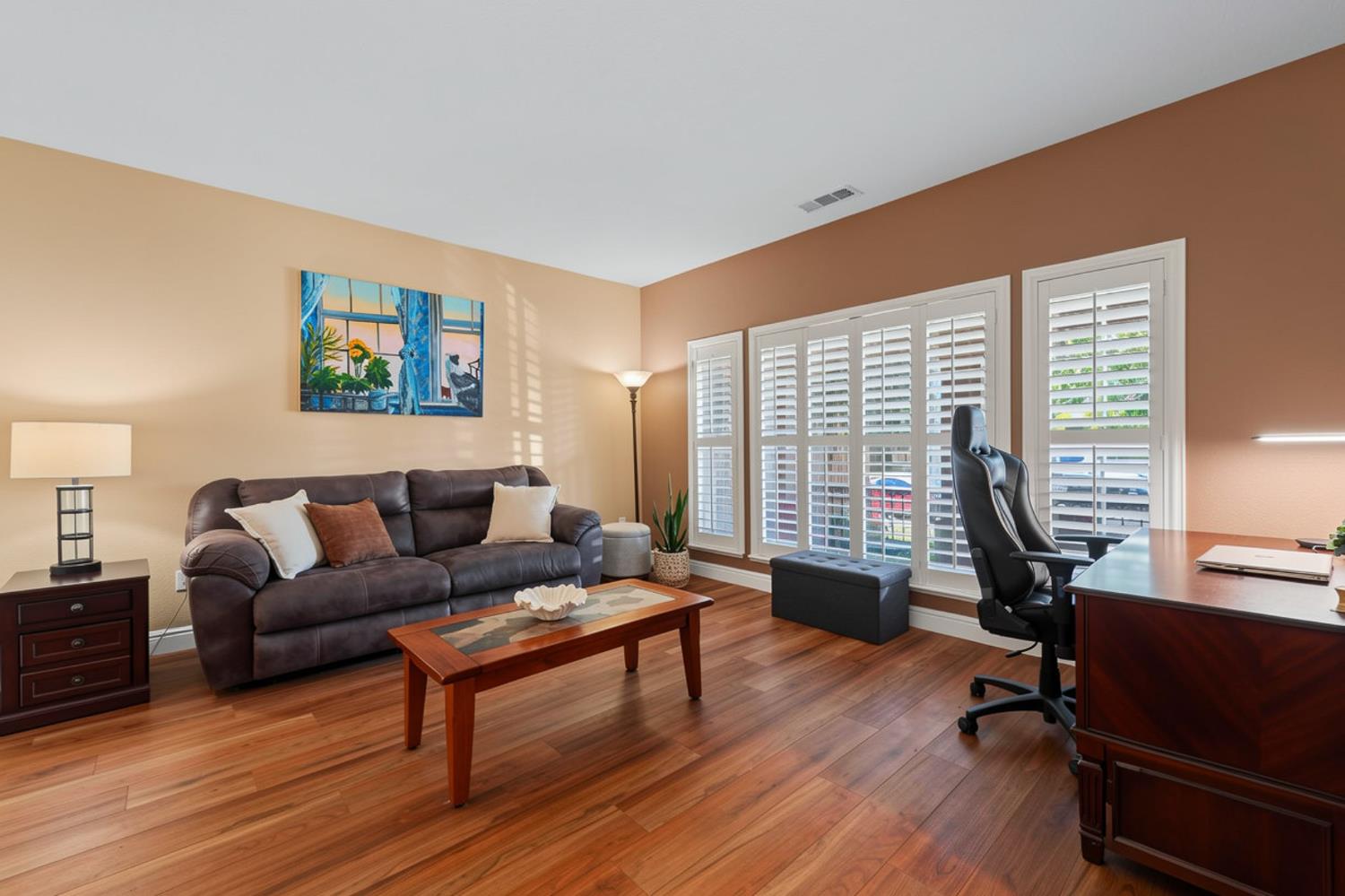 1350 Anacapri Dr, Manteca, CA 95336