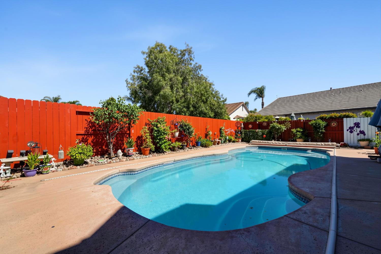 1350 Anacapri Dr, Manteca, CA 95336