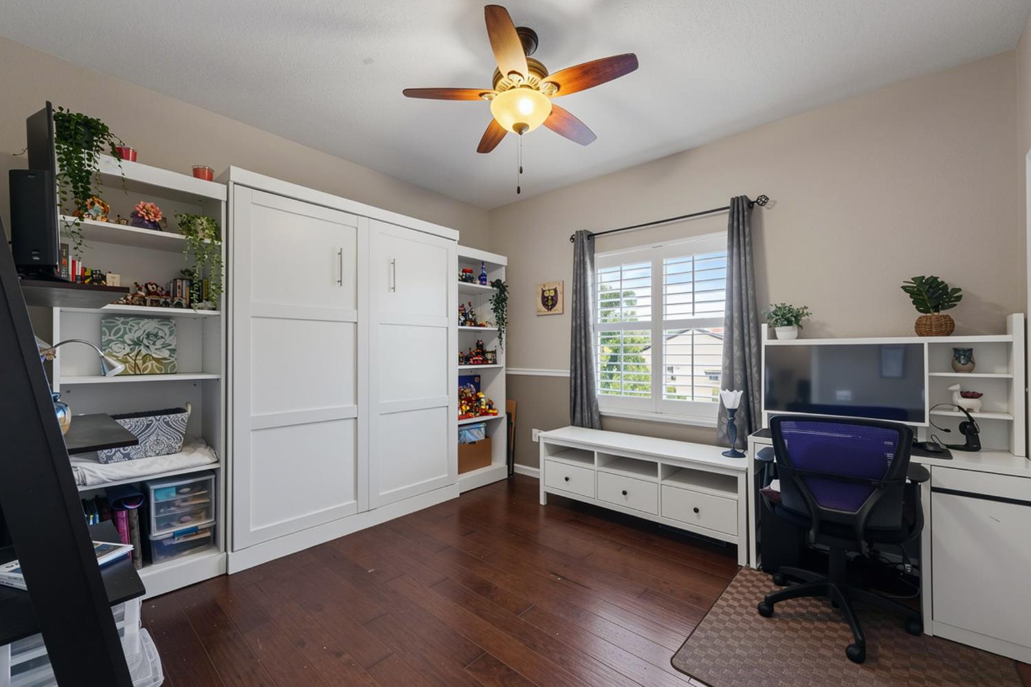 1350 Anacapri Dr, Manteca, CA 95336