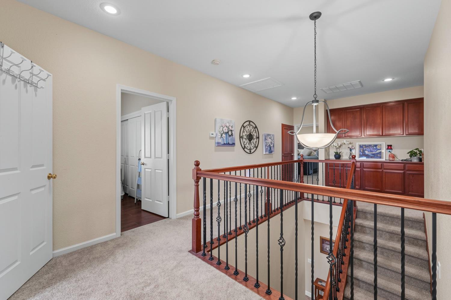 1350 Anacapri Dr, Manteca, CA 95336