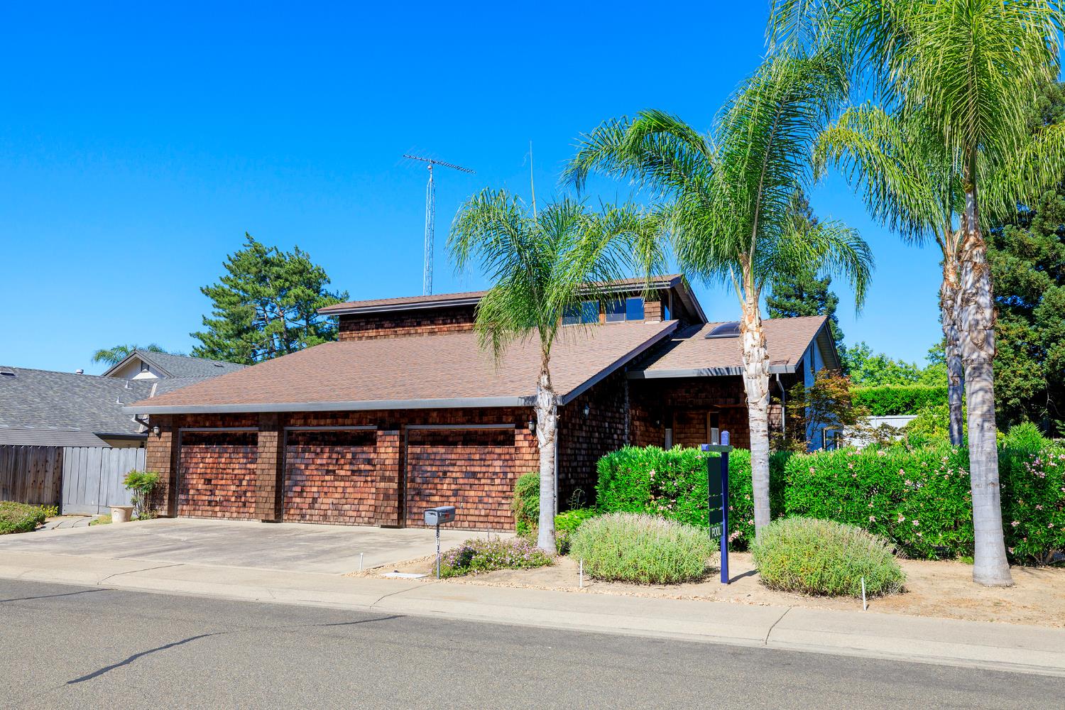 6707 Zerillo Dr, Riverbank, CA 95367