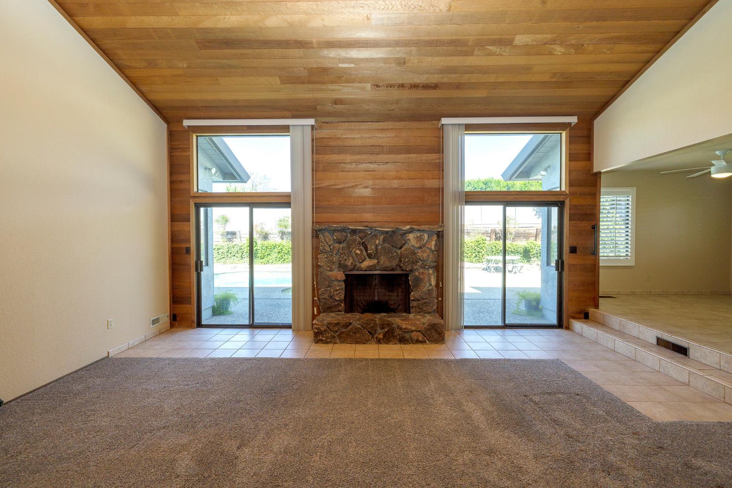 6707 Zerillo Dr, Riverbank, CA 95367