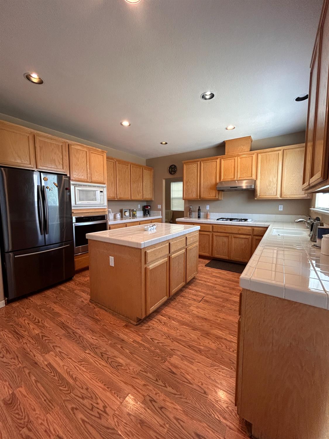 3308 Yerington Ct, Modesto, CA 95355