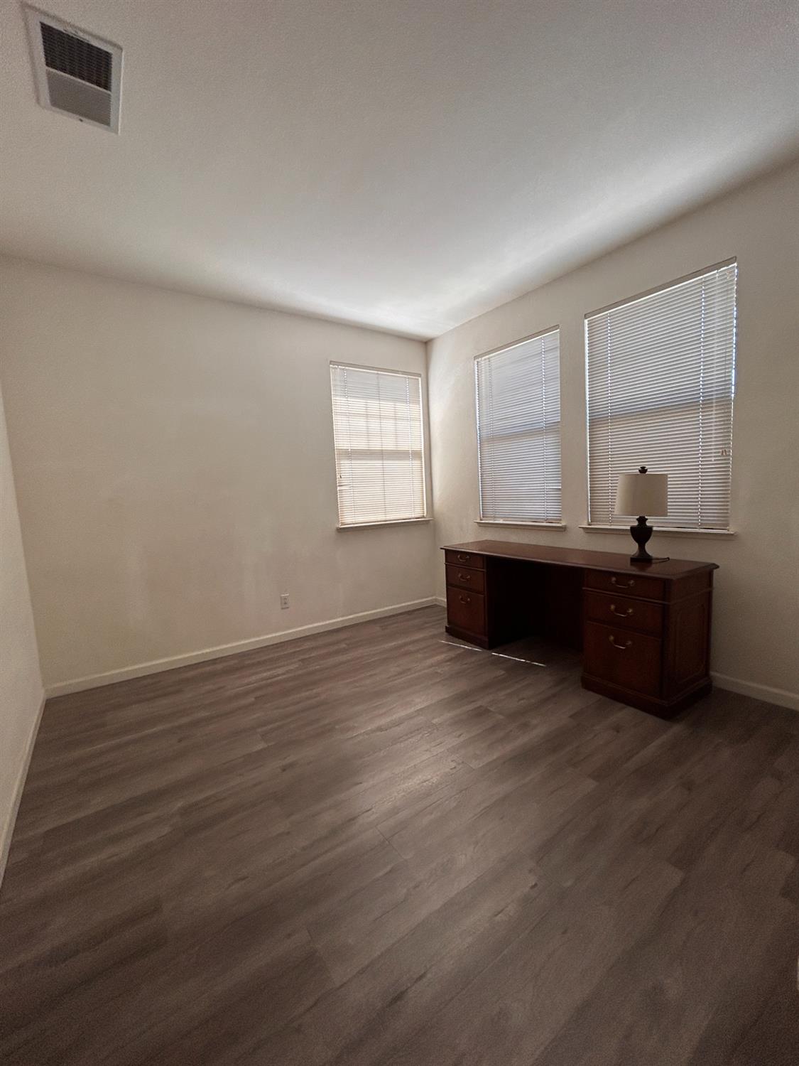 3308 Yerington Ct, Modesto, CA 95355