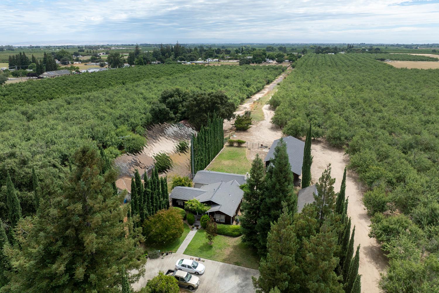 22342 Henry Rd, Escalon, CA 95320