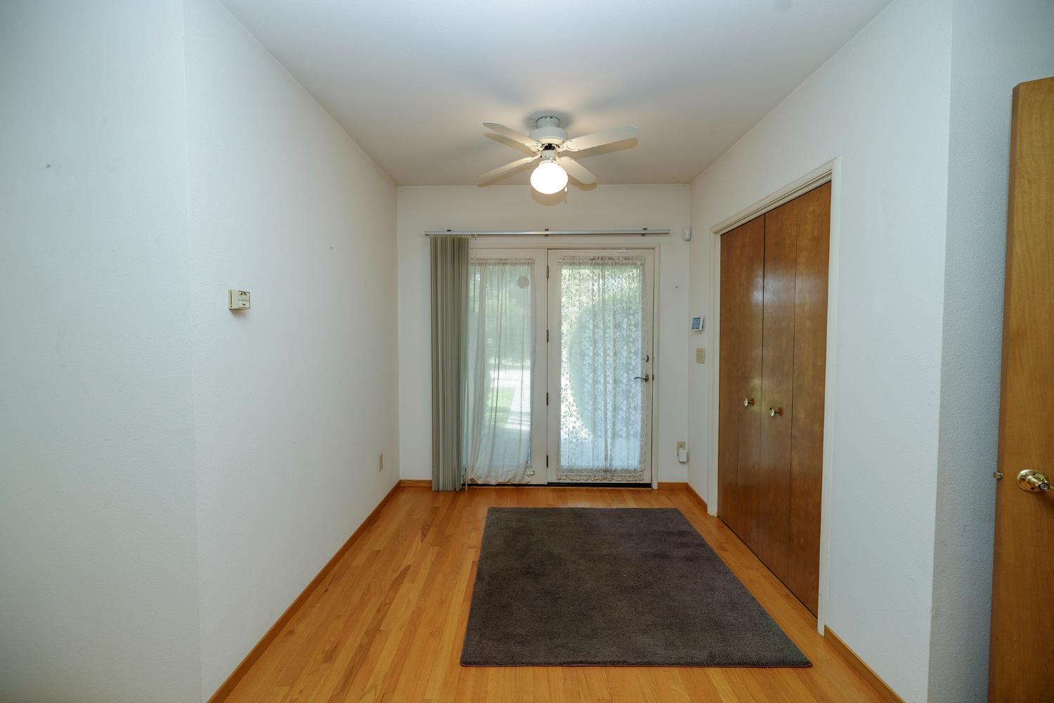 22342 Henry Rd, Escalon, CA 95320