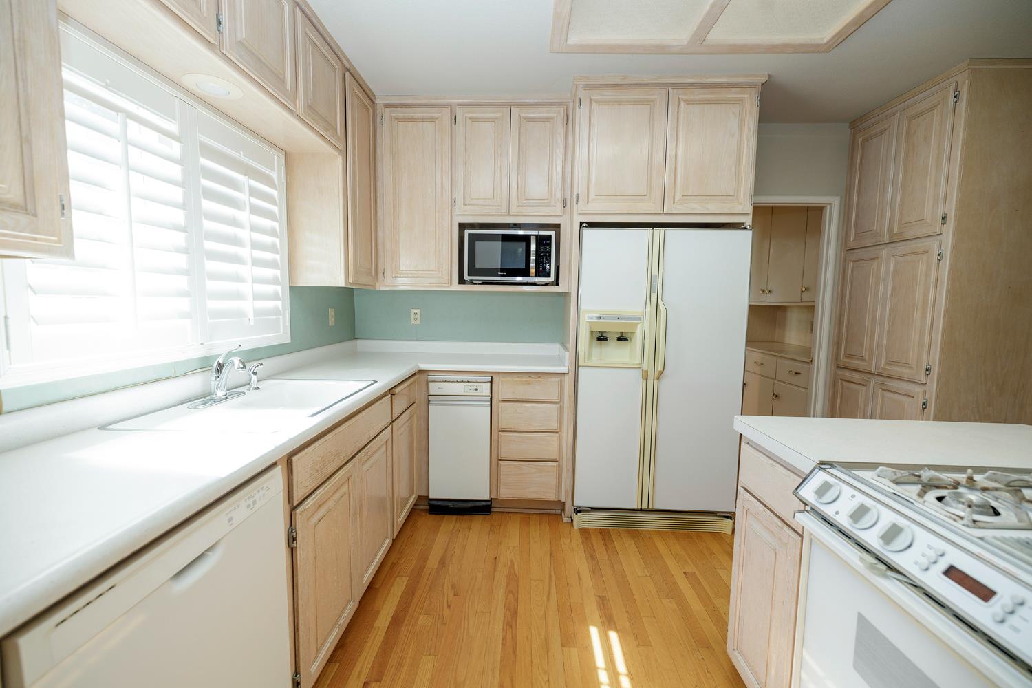 22342 Henry Rd, Escalon, CA 95320