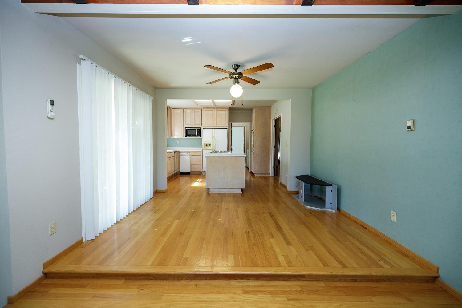 22342 Henry Rd, Escalon, CA 95320