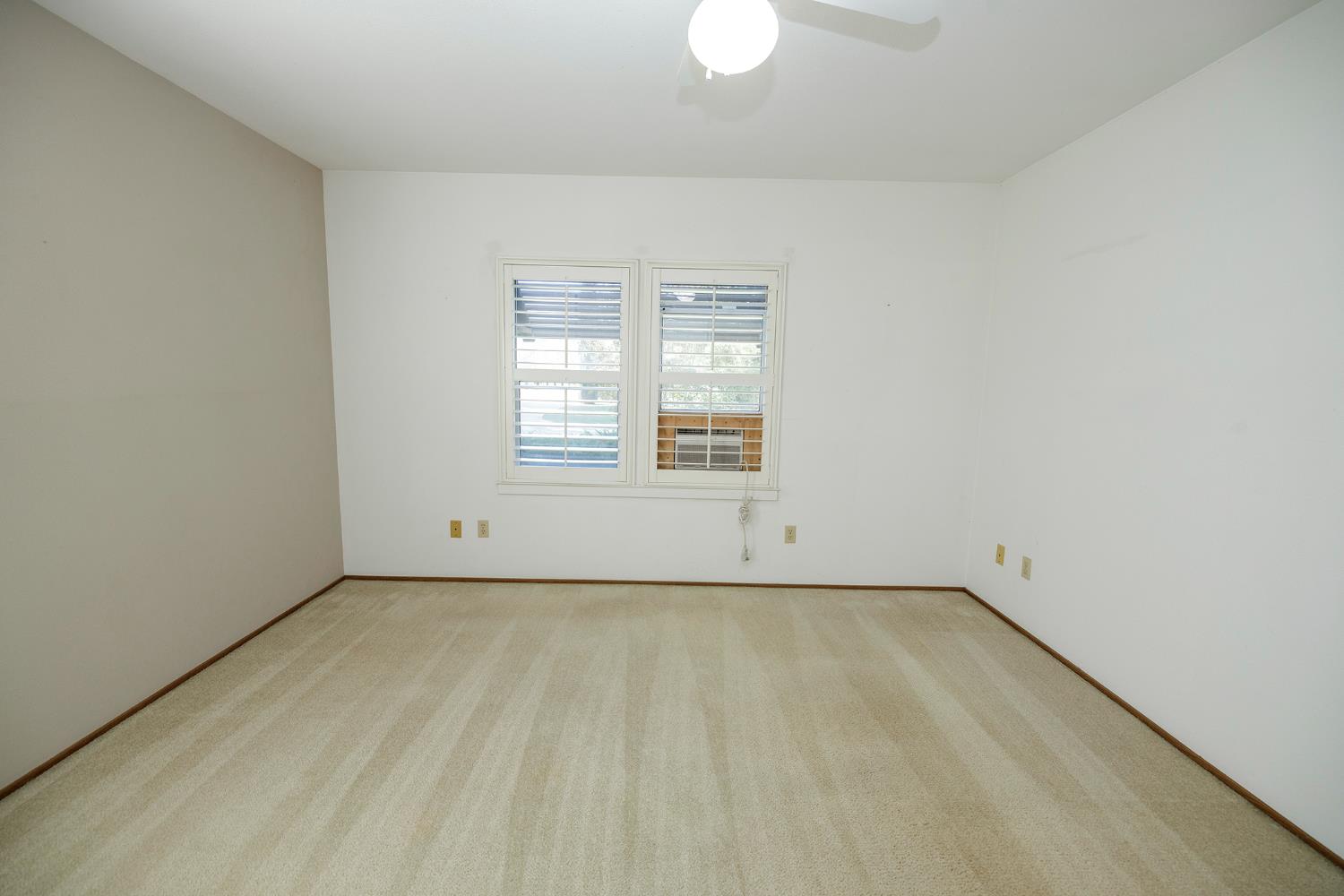 22342 Henry Rd, Escalon, CA 95320