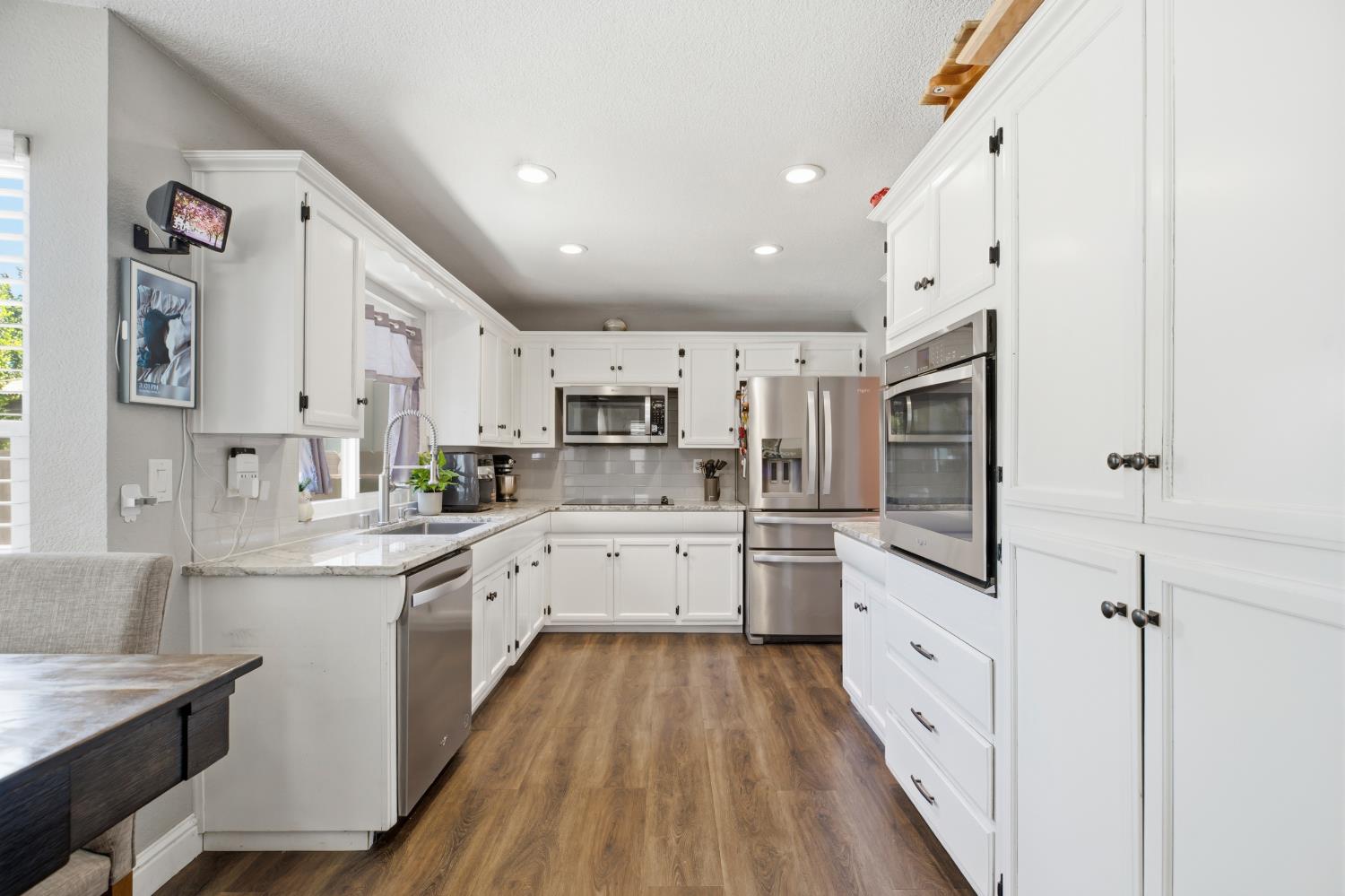 585 Bounty Pl, Manteca, CA 95337