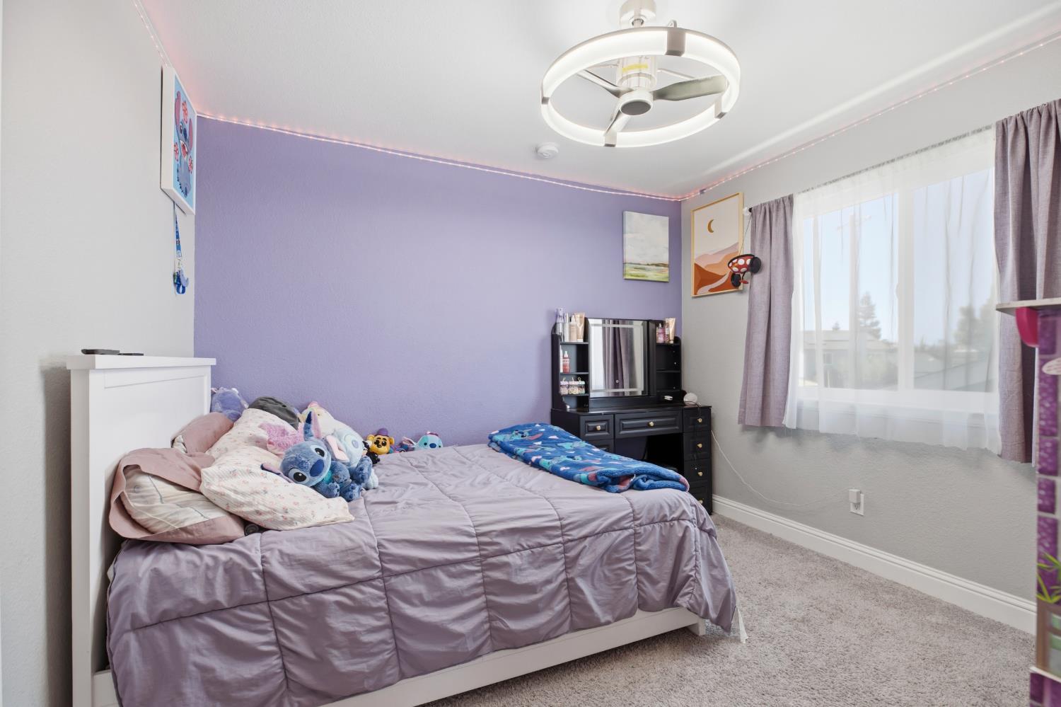 585 Bounty Pl, Manteca, CA 95337