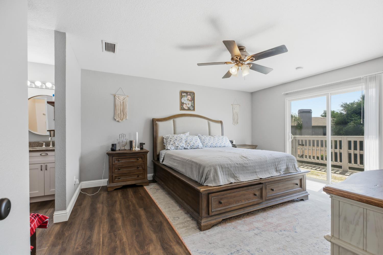 585 Bounty Pl, Manteca, CA 95337