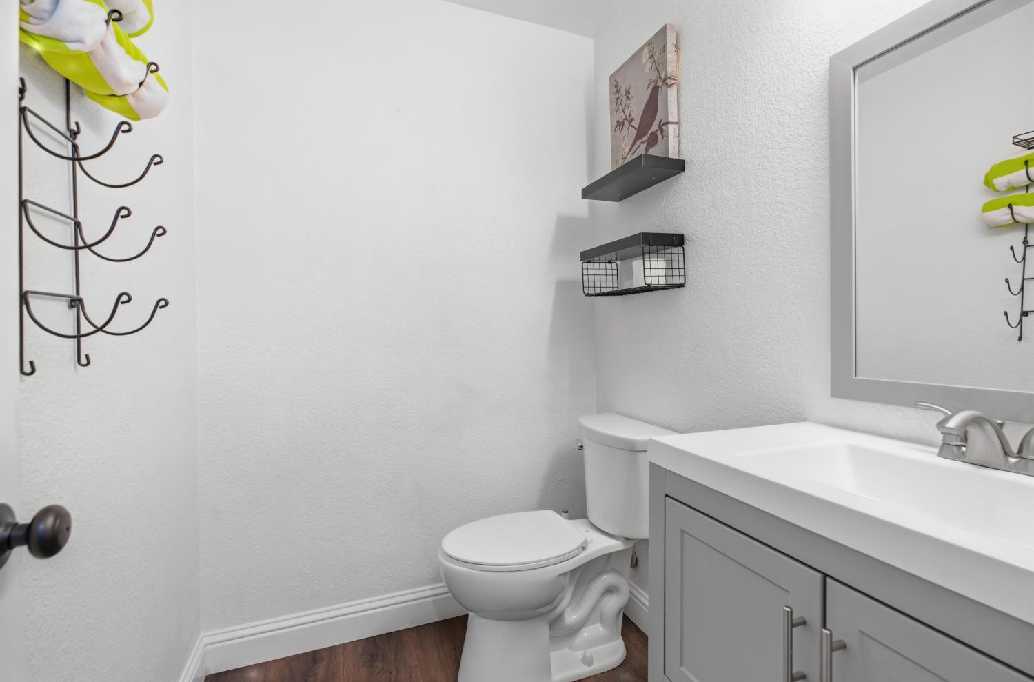 585 Bounty Pl, Manteca, CA 95337