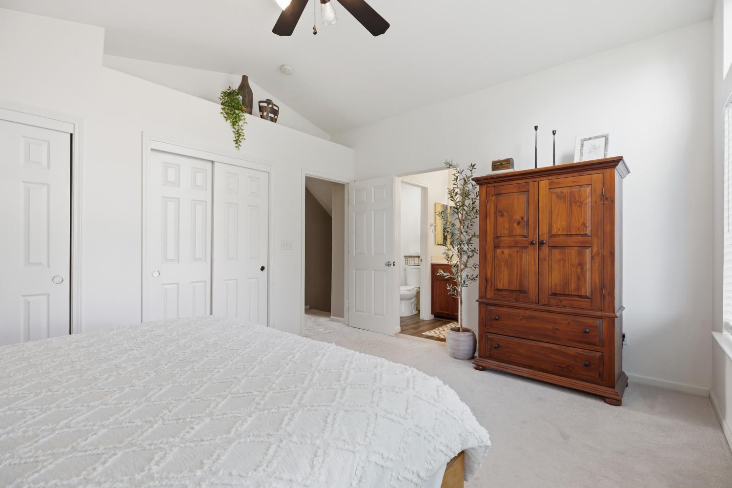 5413 Flintridge Ct, Riverbank, CA 95367