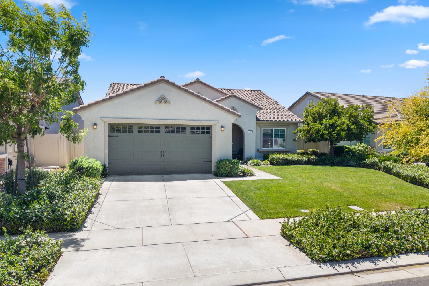 1384 Arbor Brook Dr, Manteca, CA 95336