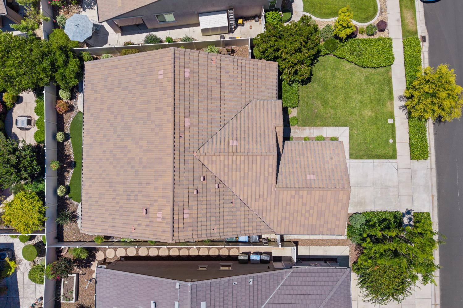 1384 Arbor Brook Dr, Manteca, CA 95336
