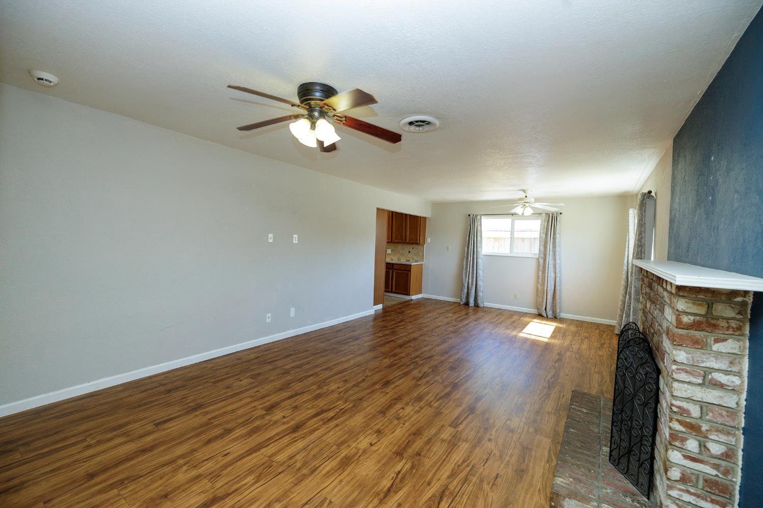 1547 Maddux Ave, Modesto, CA 95358
