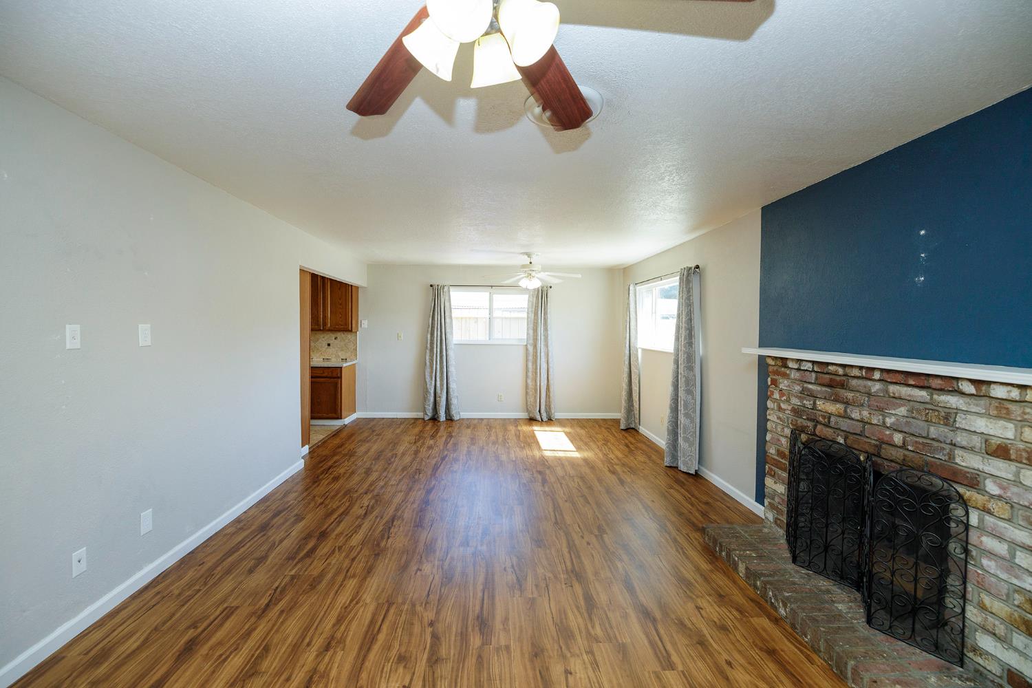 1547 Maddux Ave, Modesto, CA 95358