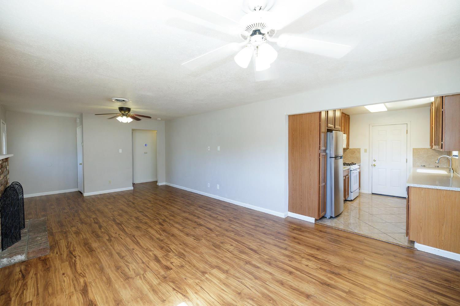 1547 Maddux Ave, Modesto, CA 95358