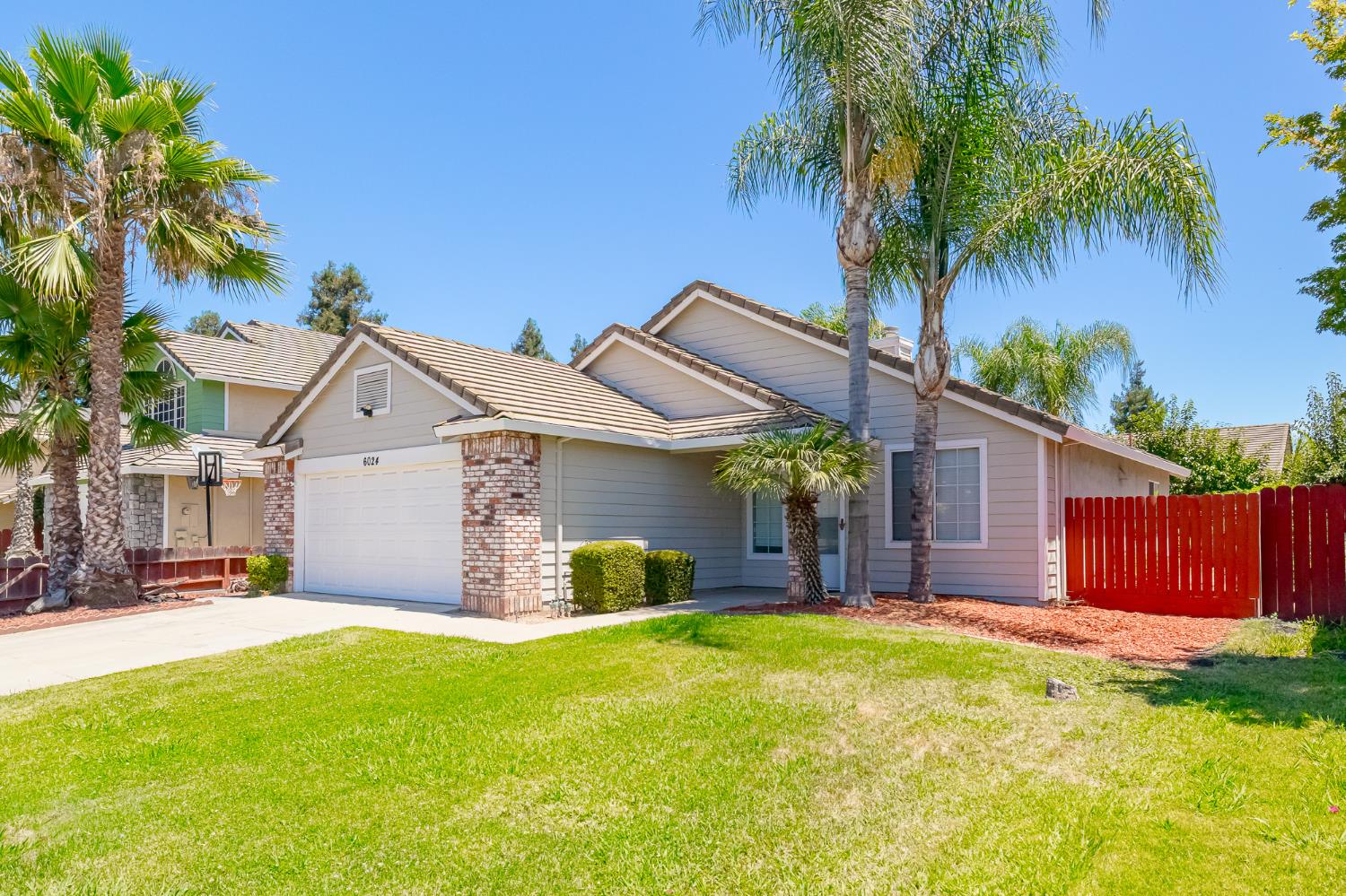 6024 Creek Bend Dr, Riverbank, CA 95367