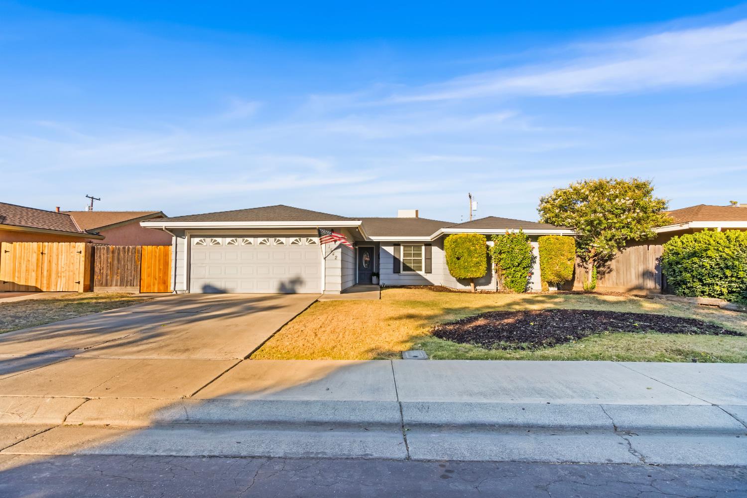 1542 Greenwood Way, Los Banos, CA 93635