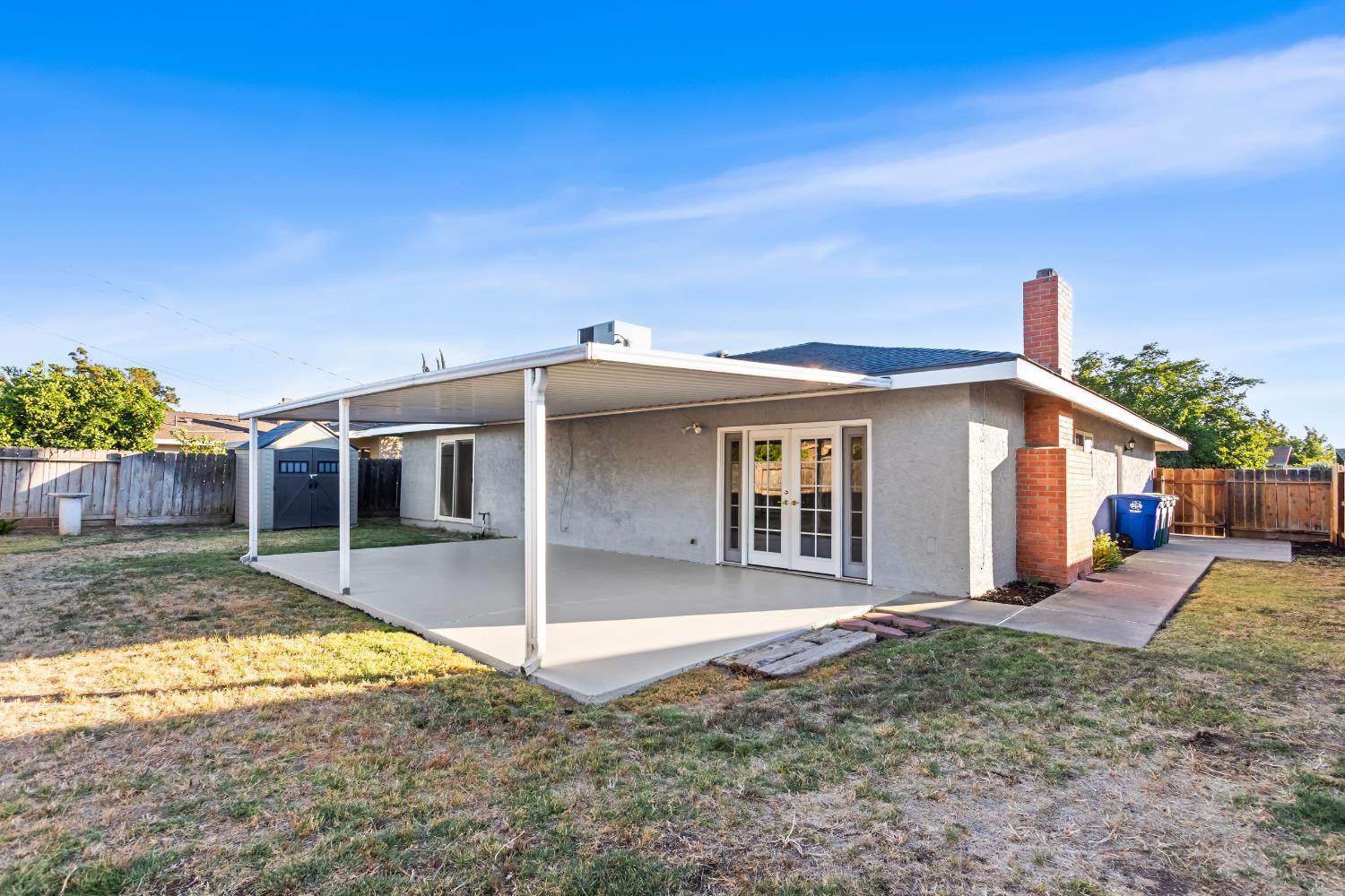 1542 Greenwood Way, Los Banos, CA 93635