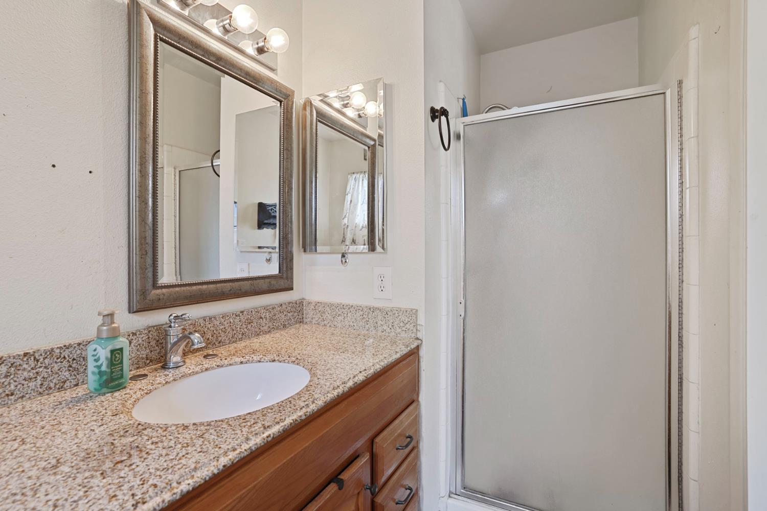 1700 Chapala Way, Modesto, CA 95355