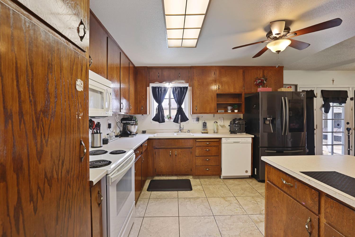 1700 Chapala Way, Modesto, CA 95355