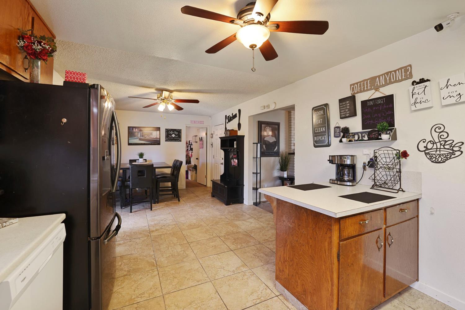 1700 Chapala Way, Modesto, CA 95355