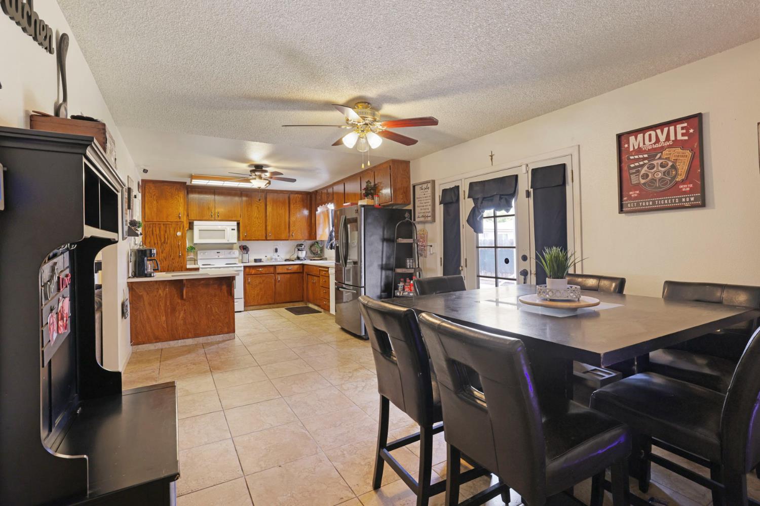 1700 Chapala Way, Modesto, CA 95355