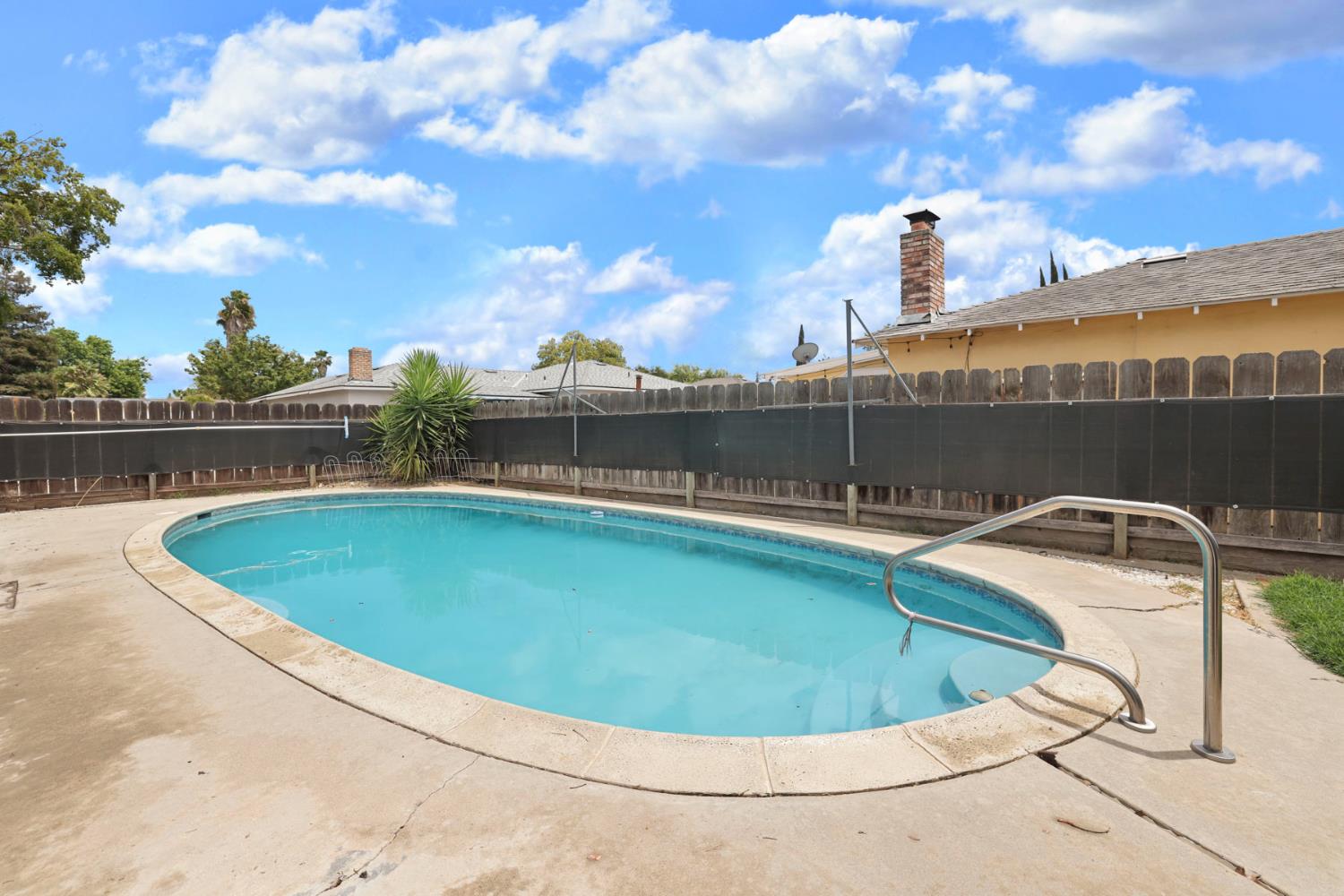 1700 Chapala Way, Modesto, CA 95355