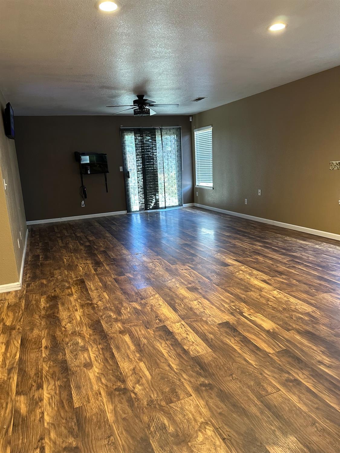 408 Peregrine, Patterson, CA 95363