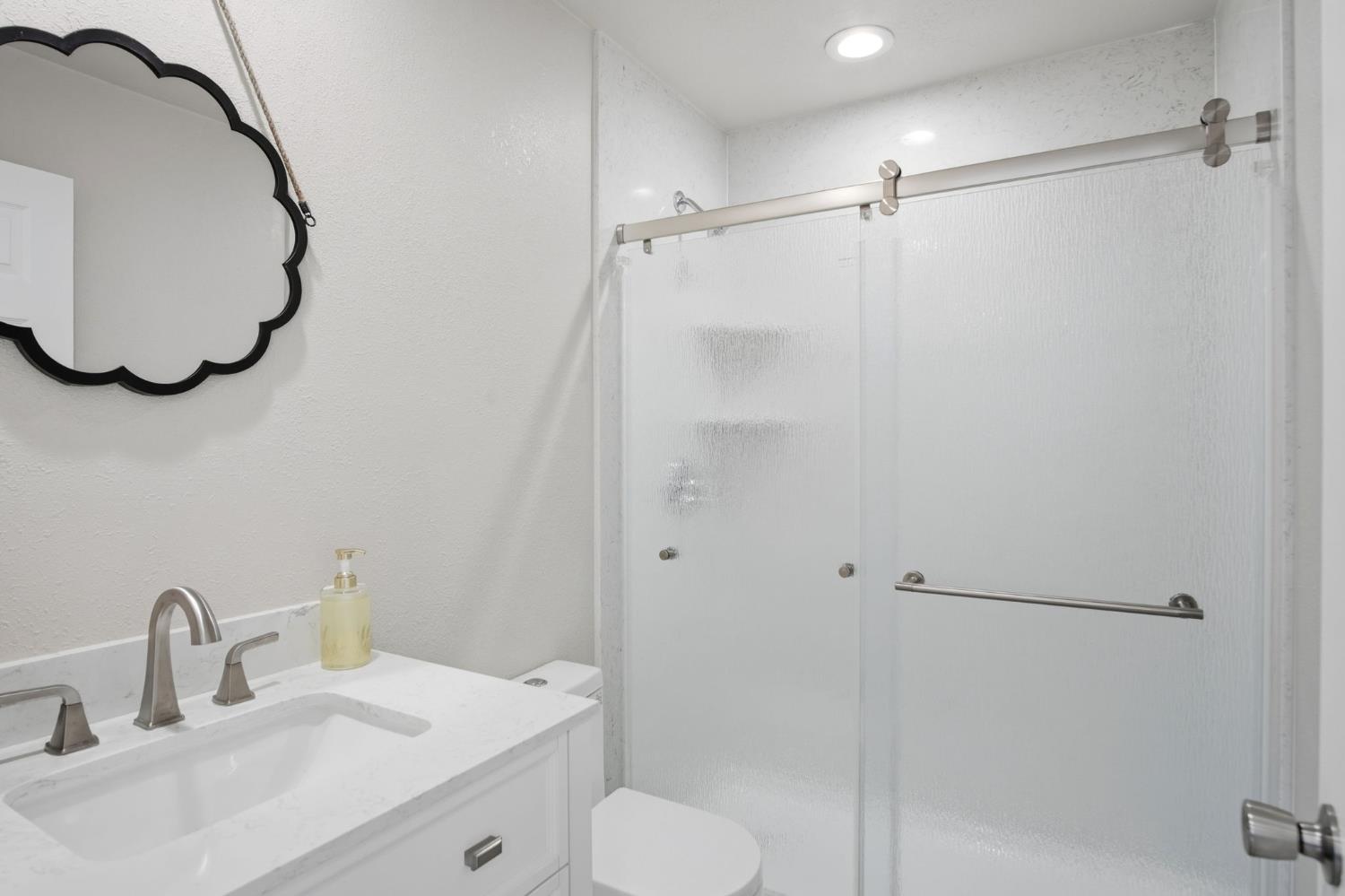 19906 Geer Ave, Hilmar, CA 95324