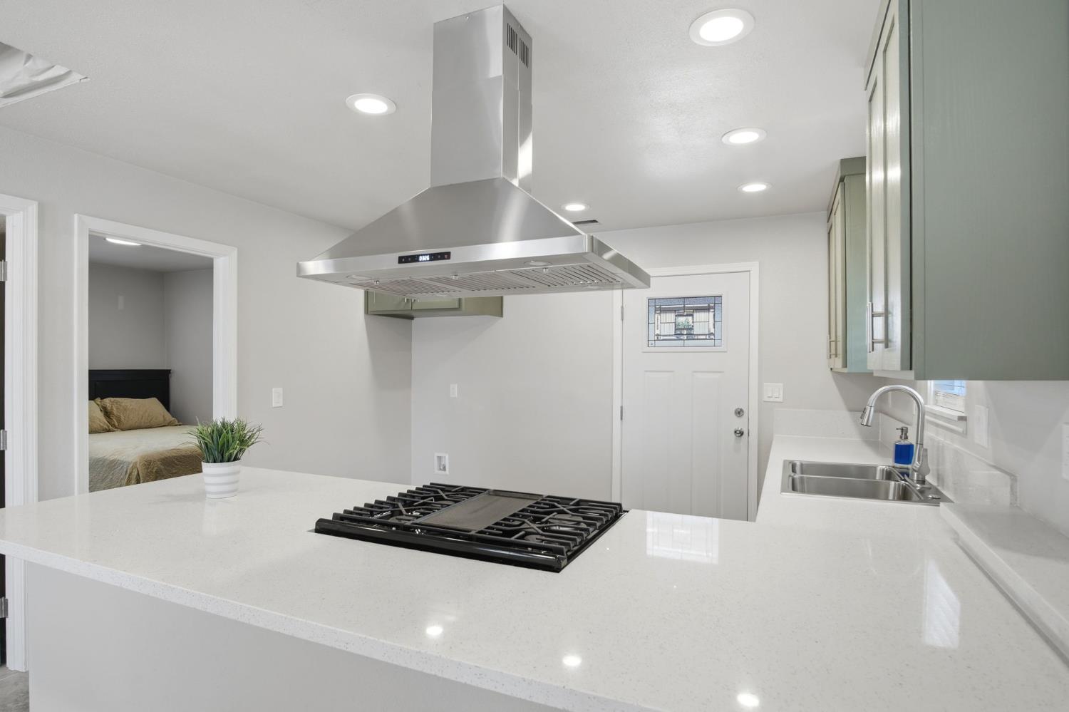 19906 Geer Ave, Hilmar, CA 95324