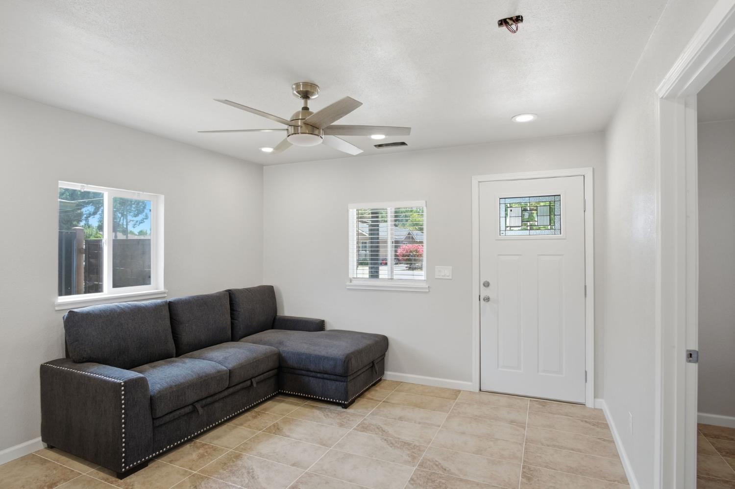 19906 Geer Ave, Hilmar, CA 95324