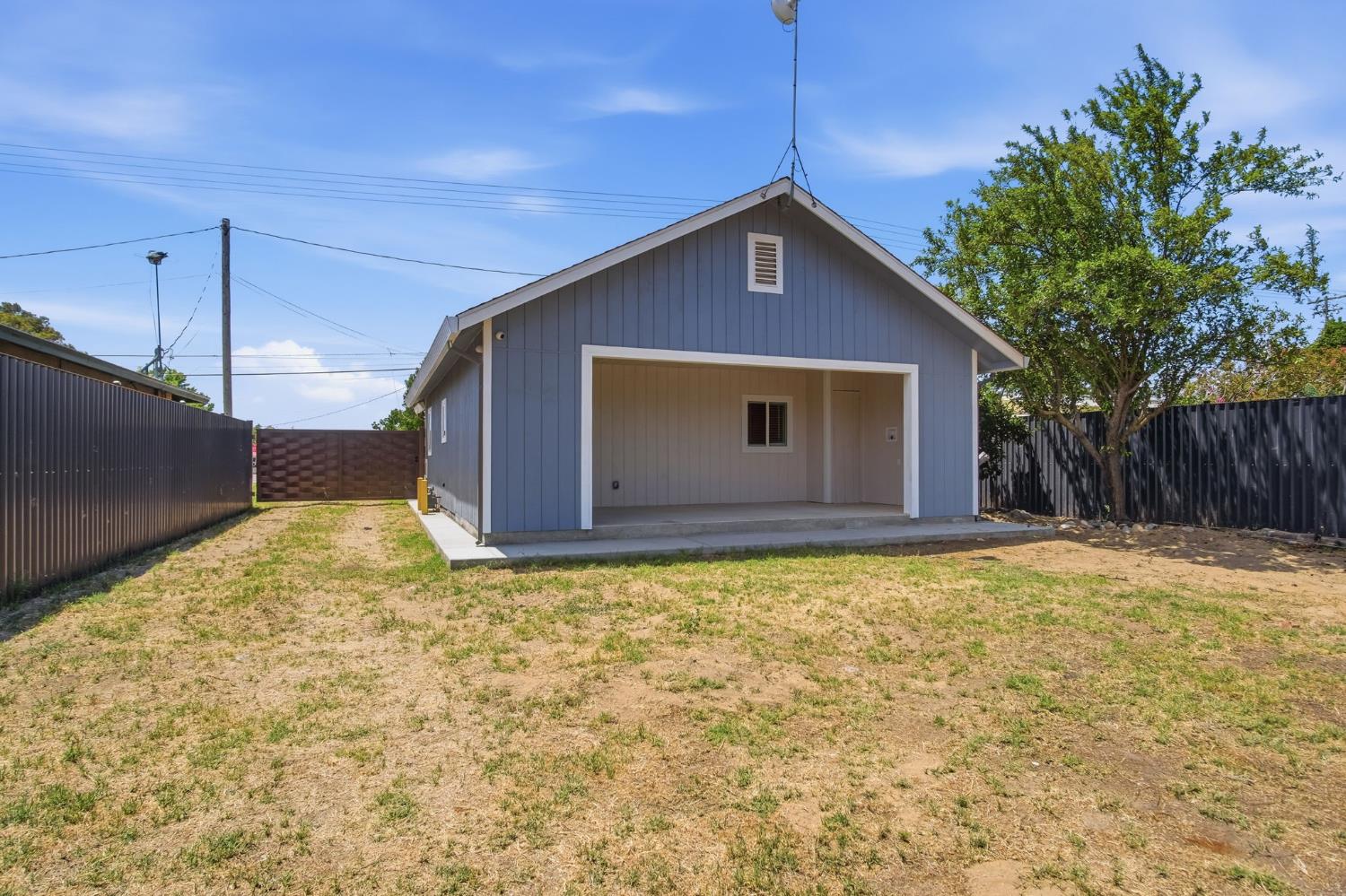 19906 Geer Ave, Hilmar, CA 95324