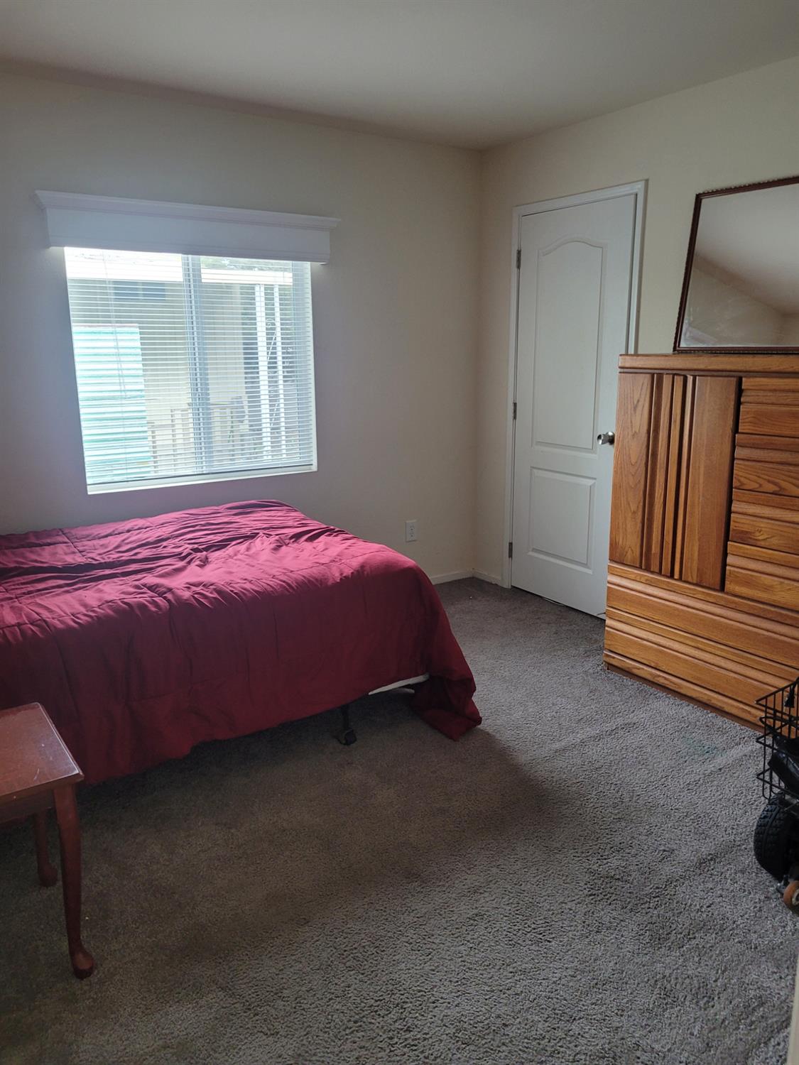 2621 Prescott Rd #182, Modesto, CA 95350
