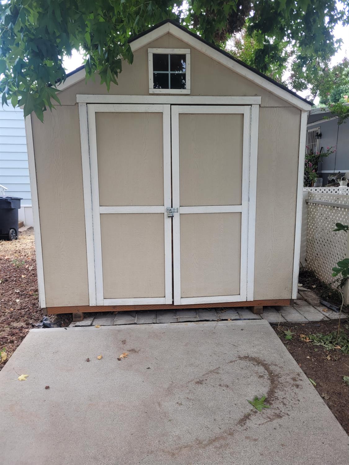 2621 Prescott Rd #182, Modesto, CA 95350