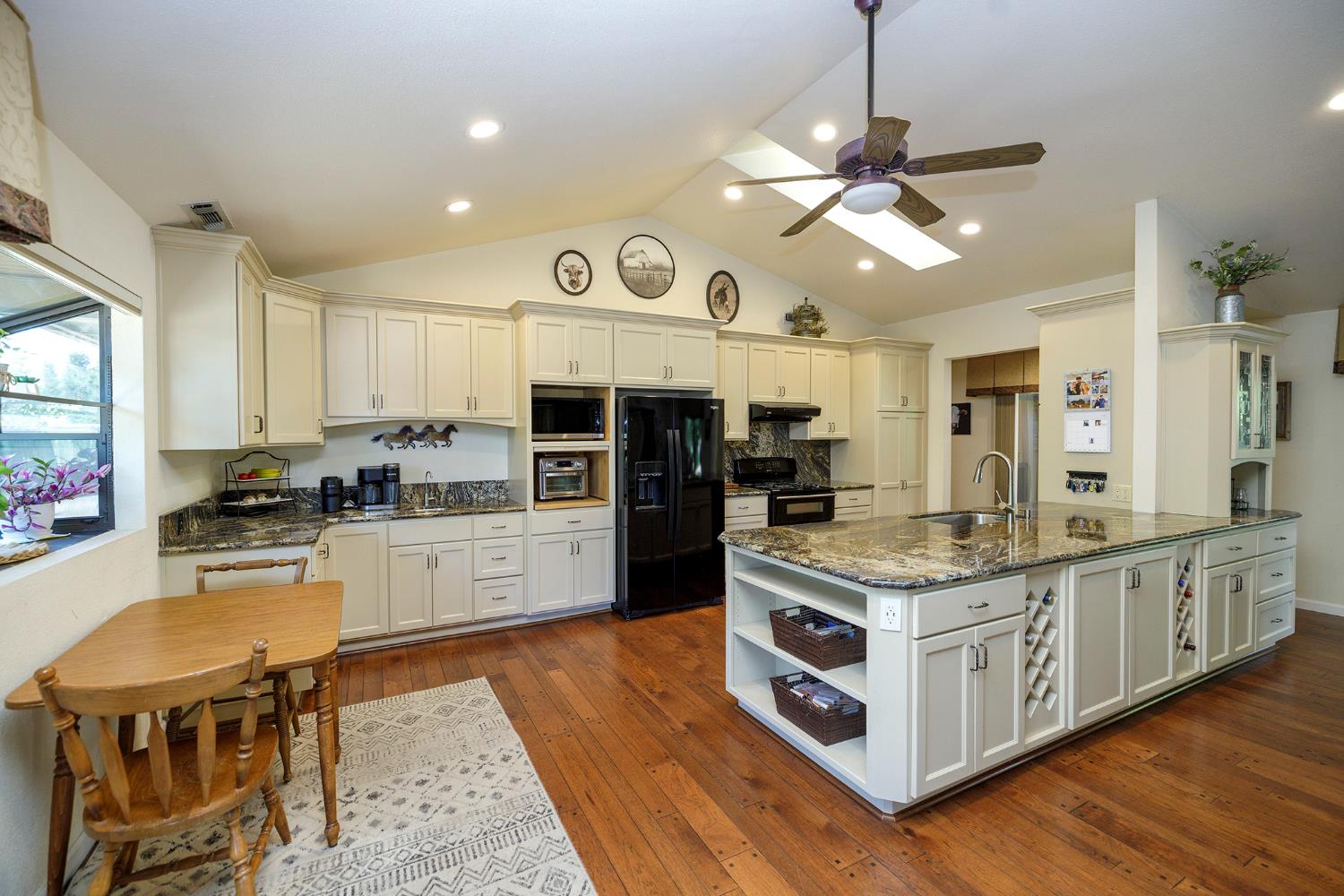 1640 N Quincy Rd, Turlock, CA 95382