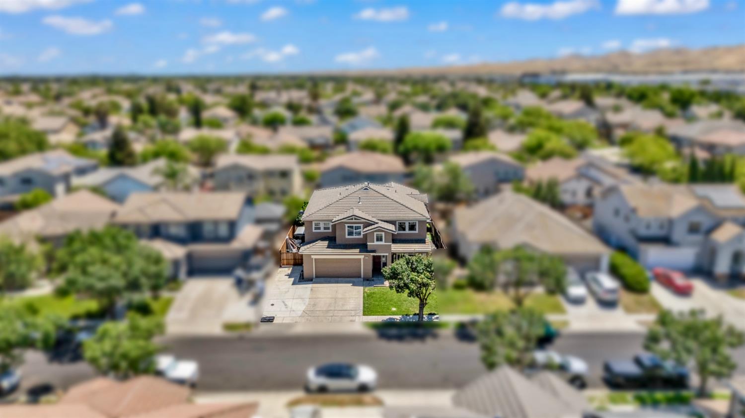 1434 Jake Creek Dr, Patterson, CA 95363
