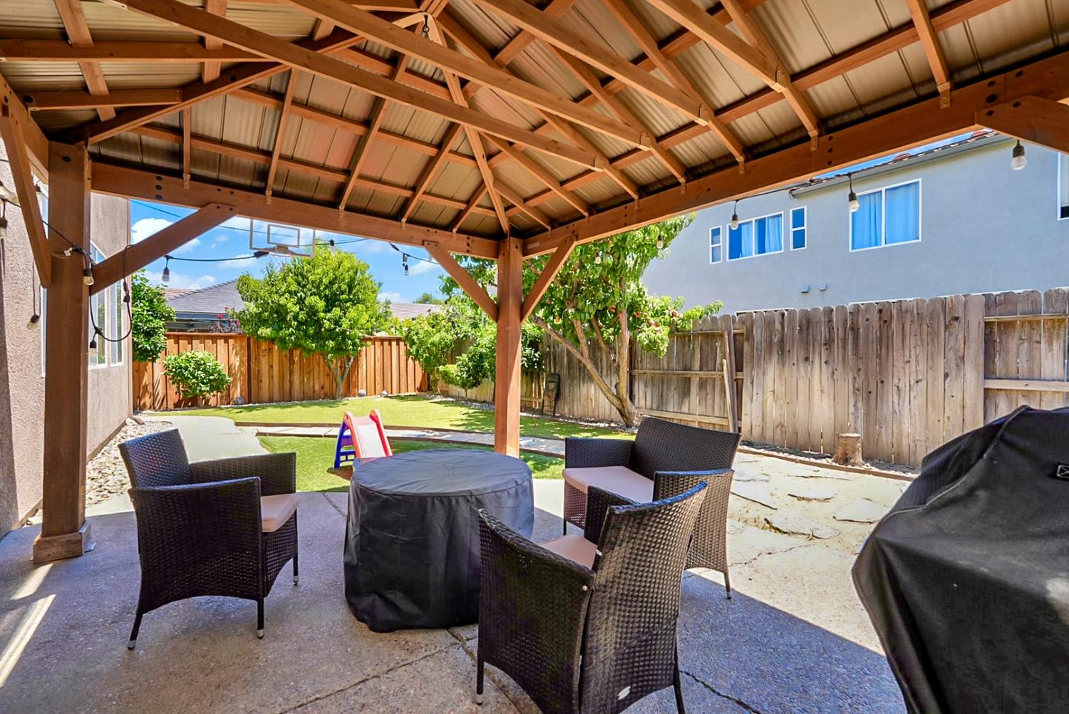 1434 Jake Creek Dr, Patterson, CA 95363