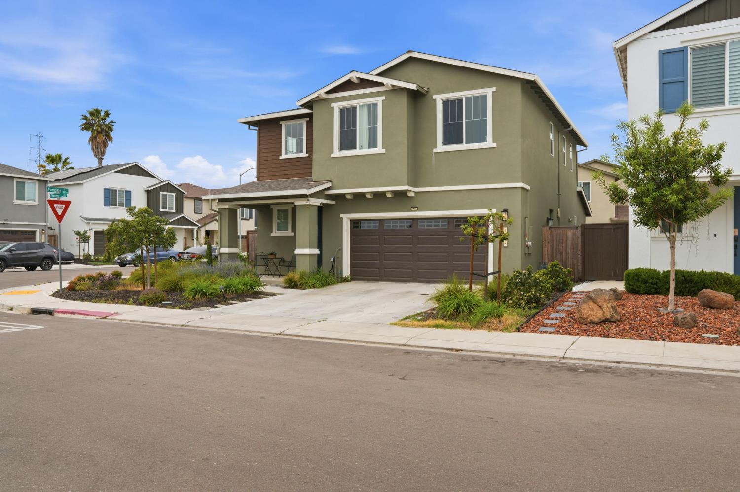 1785 Flaxen Ct, Manteca, CA 95337