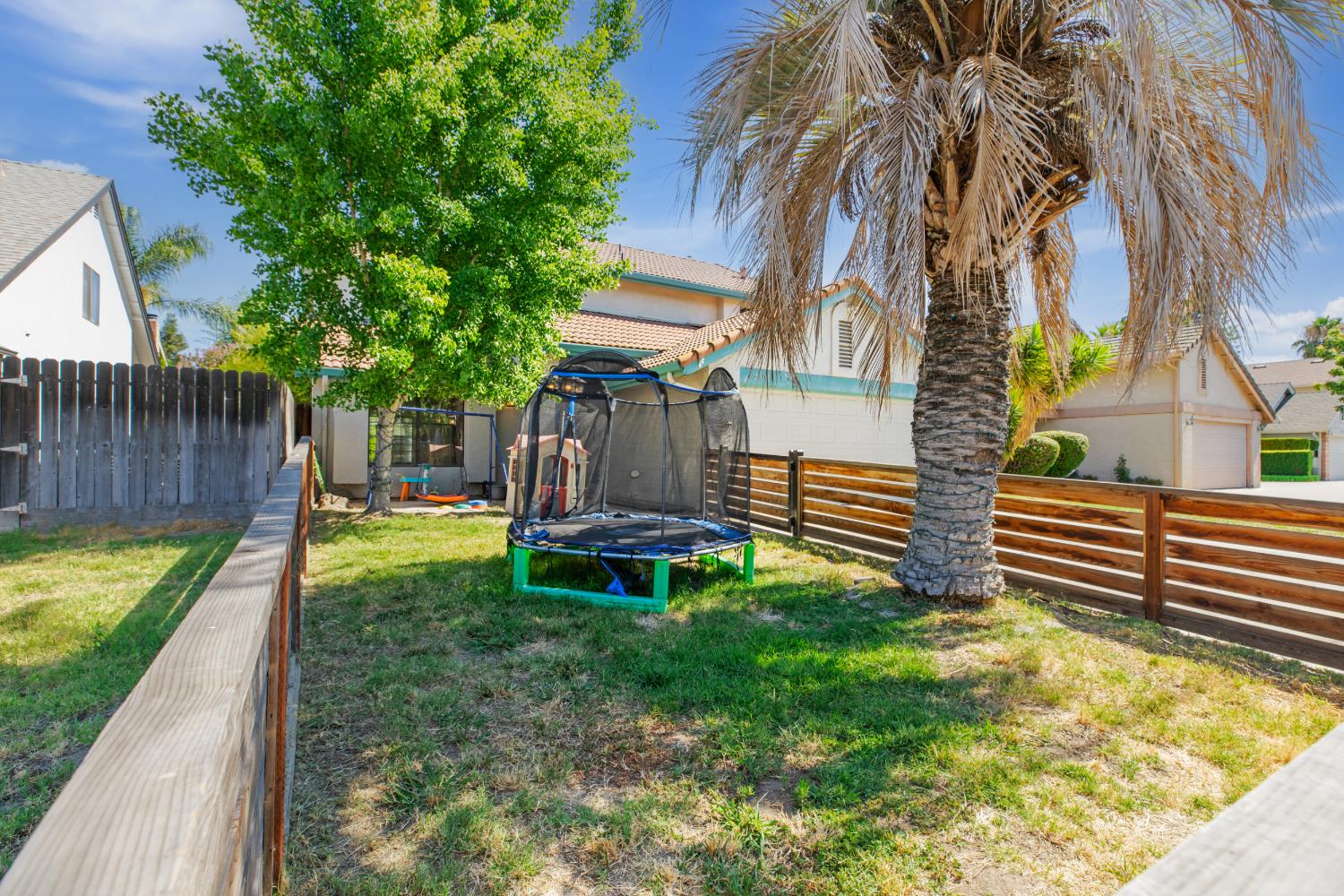 2501 Merle Ave, Modesto, CA 95355