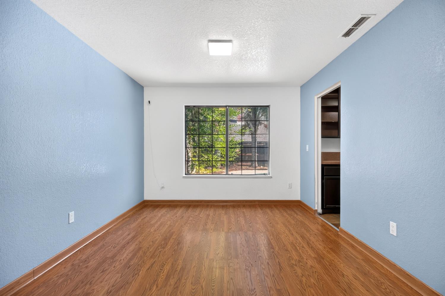 2501 Merle Ave, Modesto, CA 95355